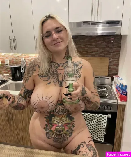 Stellarkelli 1 OnlyFans Thumbnail #UESCPee07z