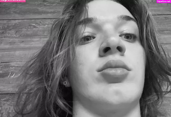 Stellasamore OnlyFans Thumbnail #uaGpd3L9cM