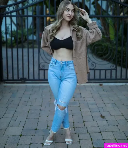 Stellita OnlyFans Thumbnail #GvWU8a4eFF