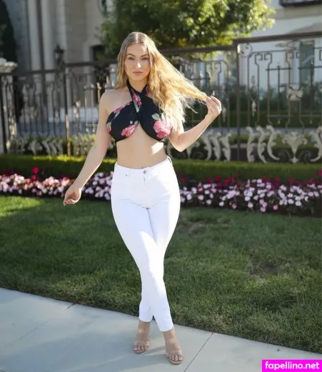 Stellita OnlyFans Thumbnail #r9mAvKSzVR