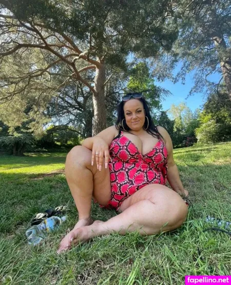 Step Mom J OnlyFans Thumbnail #tdiBpyaoqk