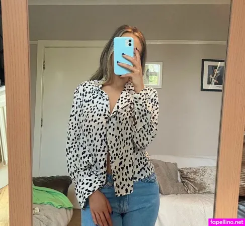 Steph Briggs OnlyFans Thumbnail #hIl8MFf2RX