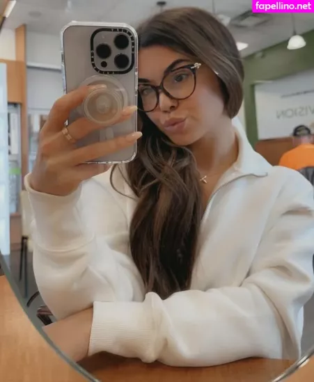 Steph Pappas OnlyFans Thumbnail #xOnkLD3p9J