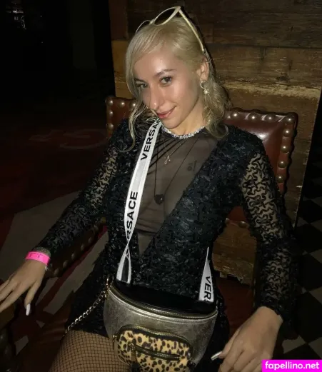 Stephanie Adele OnlyFans Thumbnail #mireWmjUpQ