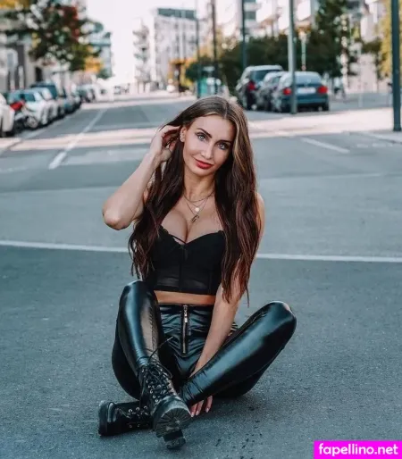 Stephanie Baessler OnlyFans Thumbnail #k4HyvnF4Dm