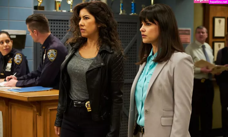 Stephanie Beatriz OnlyFans Thumbnail #9SbZah56iU