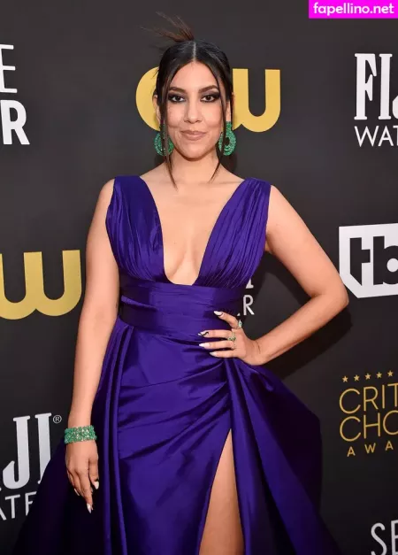 Stephanie Beatriz OnlyFans Thumbnail #k4gkL2eS8L