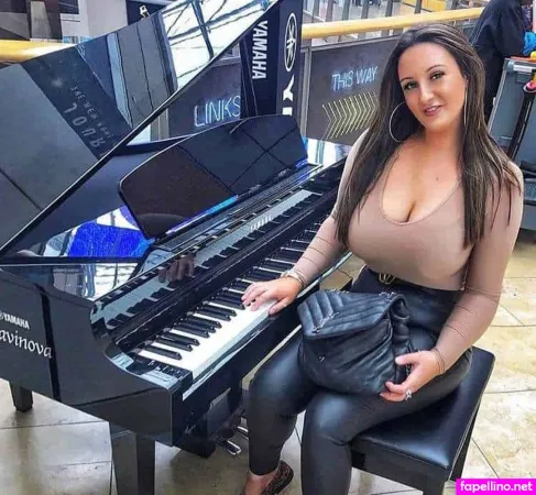 Stephanie Bebb OnlyFans Thumbnail #HTF601CA8T
