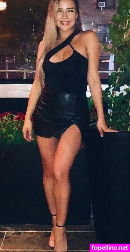 Stephanie Camila OnlyFans Thumbnail #txdOjNoi7m