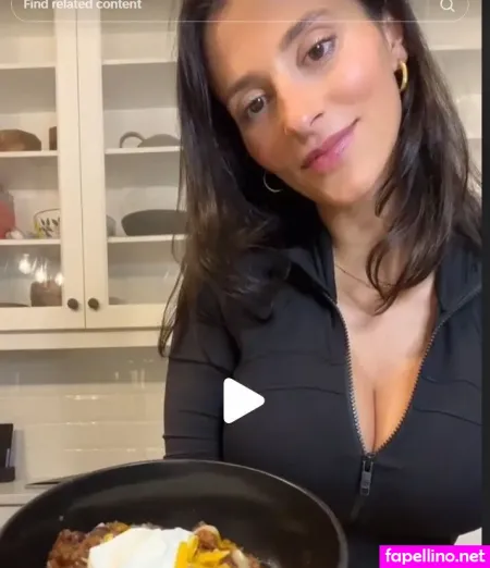 Stephanie Cooks OnlyFans Thumbnail #TUHesJ9CgV