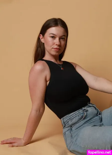 Stephanie Cox OnlyFans Thumbnail #j8Kd1WNmYM