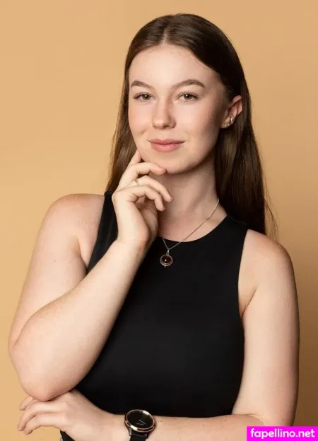 Stephanie Cox OnlyFans Thumbnail #uUblClNBCJ