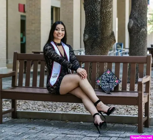 Stephanie Fanelle OnlyFans Thumbnail #3wLIyH252s