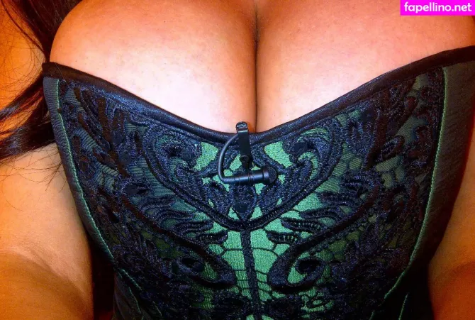 Stephanie Fox OnlyFans Thumbnail #LtliViBAVv