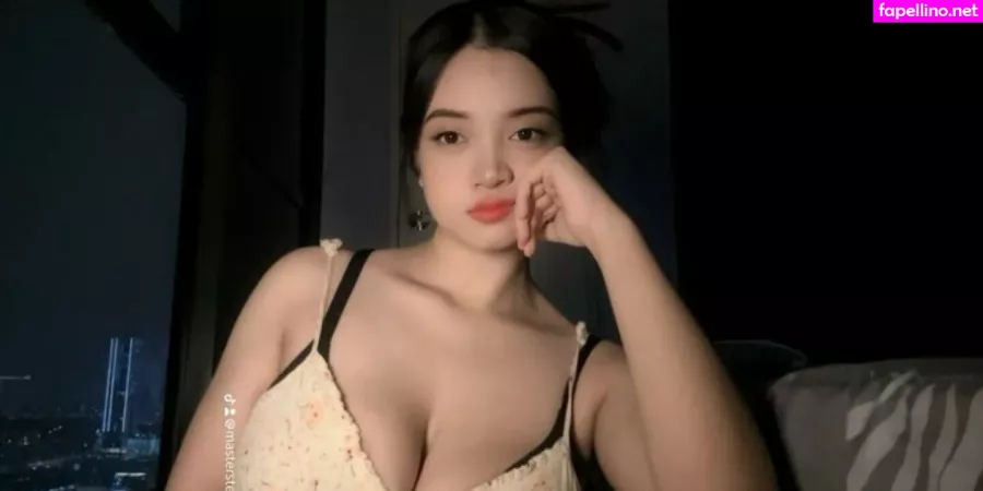 Stephanie Lee OnlyFans Thumbnail #ejc3ge14W0