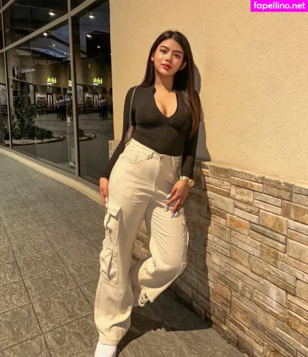 Stephanie Licas OnlyFans Thumbnail #P9vP59ubOk
