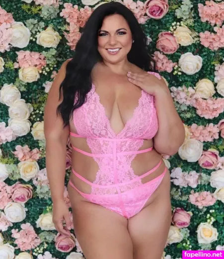 Stephanie Mallick 1 OnlyFans Thumbnail #9DFQyu7r0E