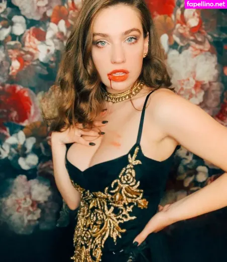 Stephanie Oustalet OnlyFans Thumbnail #cYx1xPuJXL