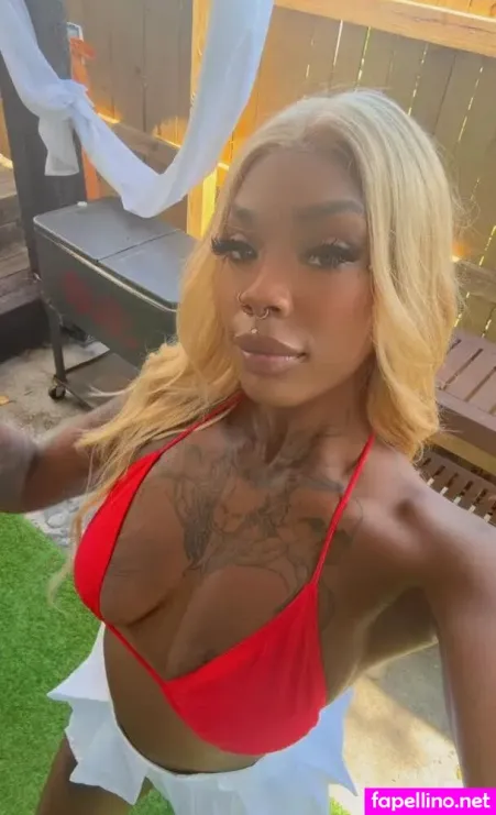 Stephanie Rae Main Profile Photo