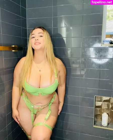 Stephanie Reyes OnlyFans Thumbnail #IBnrScPdVF