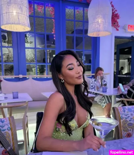 Stephanie Ro OnlyFans Thumbnail #RhI3ZL4aYo