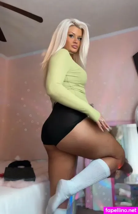 Stephanie Sampson OnlyFans Thumbnail #bUfD9Zdv1u