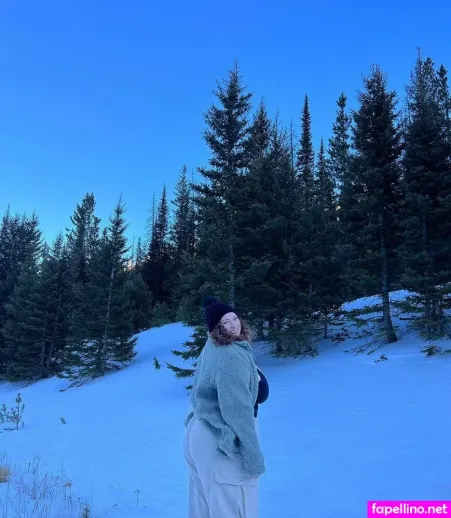 Stephanie Sangster Main Profile Photo