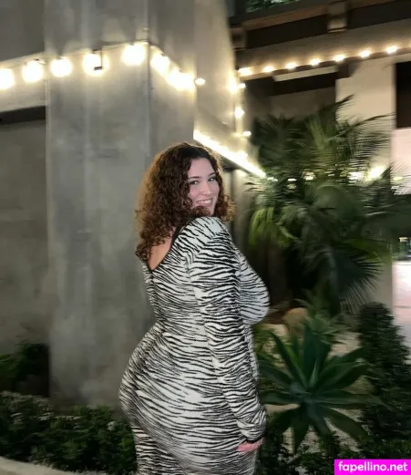 Stephanie Sangster OnlyFans Thumbnail #khqmI4RcKy