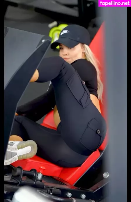 Stephanie Sanzo OnlyFans Thumbnail #o3f2mJUvf3