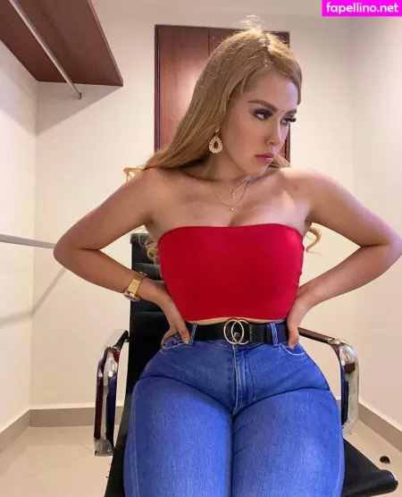 Stephanie Scarleth OnlyFans Thumbnail #jG12yoKjeU
