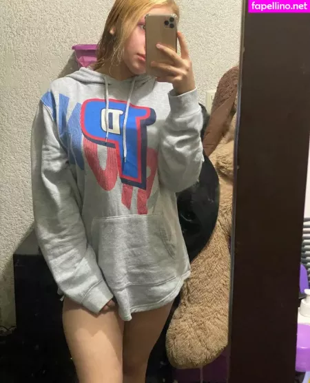 Stephanie Scarleth OnlyFans Thumbnail #t8tO722A9s