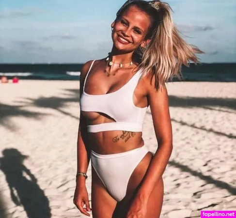 Stephanie Schmitz OnlyFans Thumbnail #26eHuHUuY3