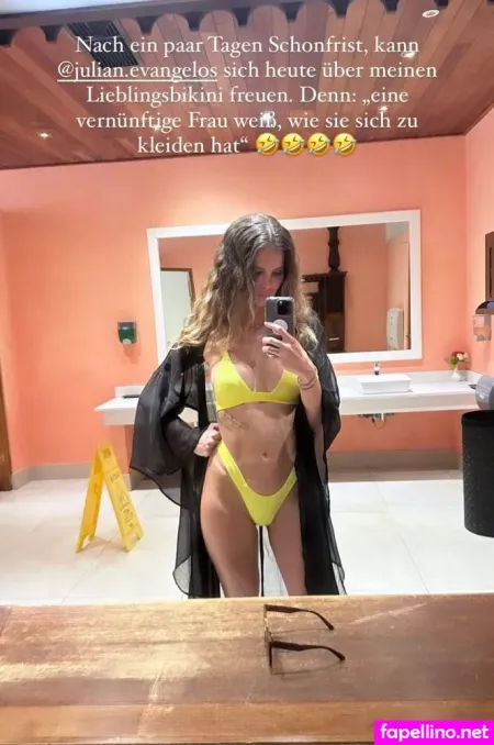 Stephanie Schmitz OnlyFans Thumbnail #QCeooEHR2I