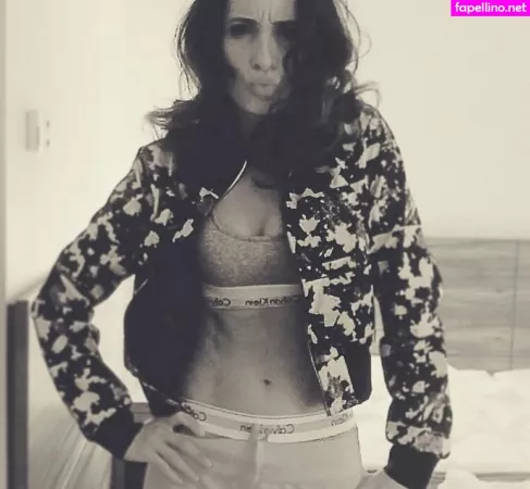 Stephanie Stumph OnlyFans Thumbnail #ZzmGuW463v