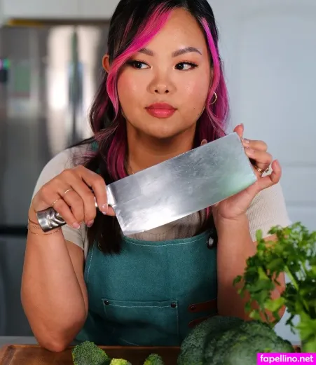 Stephanie Tea Main Profile Photo