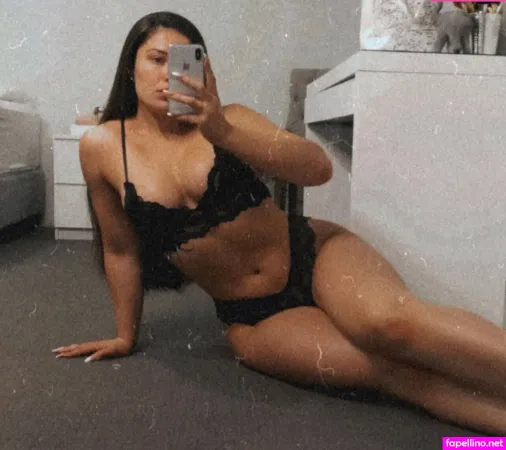 Stephanie Teudt OnlyFans Thumbnail #1YkBUciCd6