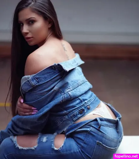 Stephanie Teudt OnlyFans Thumbnail #XHTK5Uc6rO