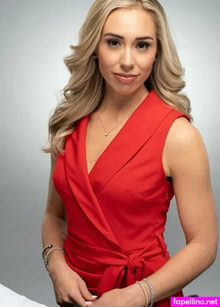 Stephanie Wade OnlyFans Thumbnail #B7QdPiz3gv