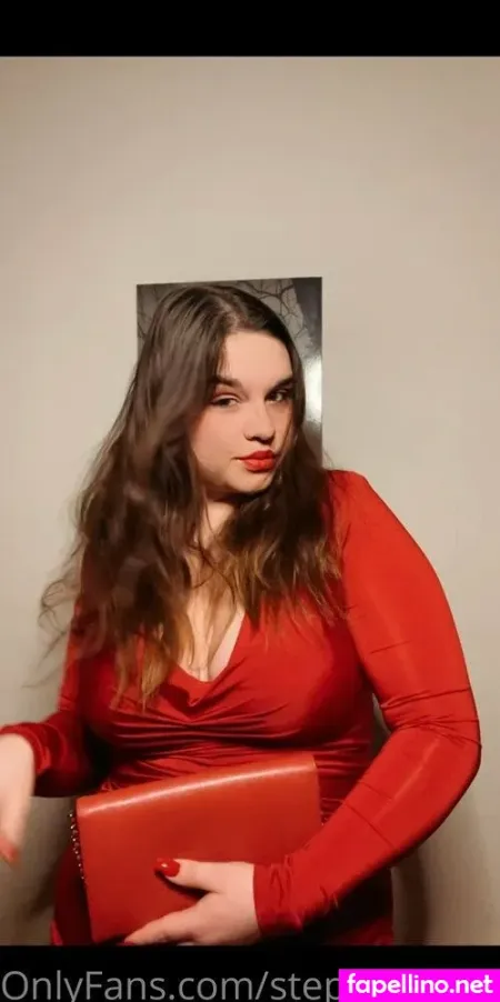 Stephaniebbylov OnlyFans Thumbnail #AubJ44XEon