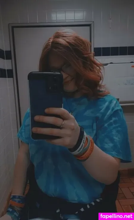 Stephanienlgeorge OnlyFans Thumbnail #0HgETqUlIl