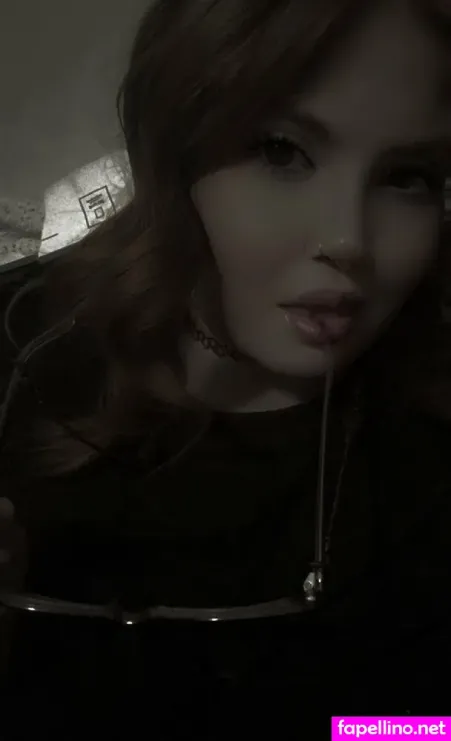 Stephanienlgeorge OnlyFans Thumbnail #8Yh39f9O2g