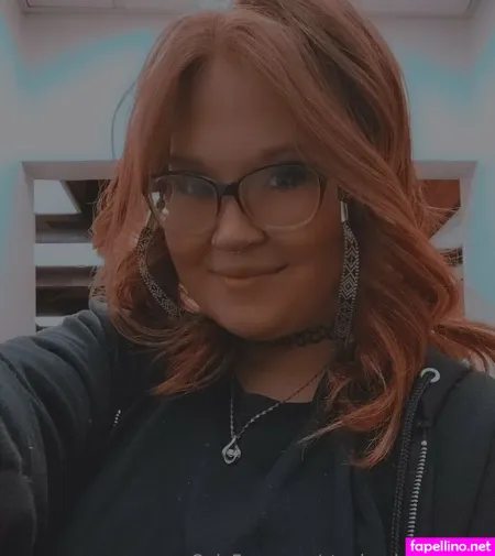 Stephanienlgeorge OnlyFans Thumbnail #pDnKbnEOug
