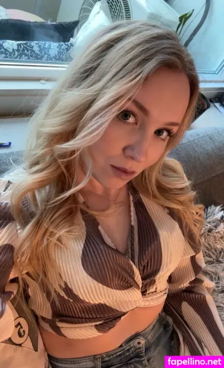 Stephanillazfree OnlyFans Thumbnail #URUpPkHTt8