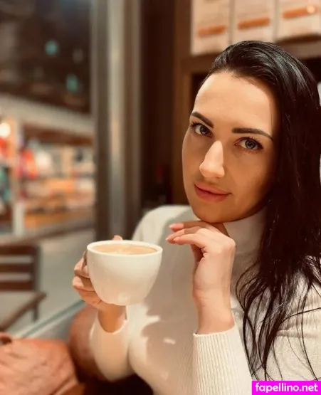 Stepheniemeyervippage OnlyFans Thumbnail #OUtGe6xIdK