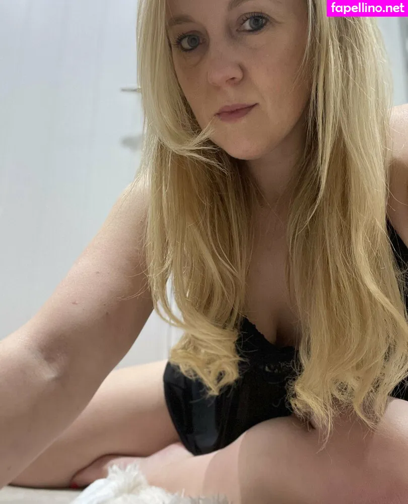 stepmommyfantasy, thatonechickiknew Nude Leaked OnlyFans Photo #YCdsLJsrRN