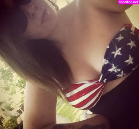 Stepstool Sarah OnlyFans Thumbnail #20LGDaRRck