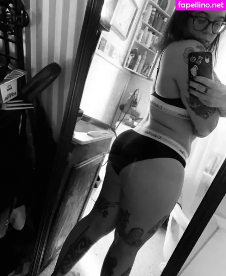 Stepstool Sarah OnlyFans Thumbnail #GpQHcHt63N