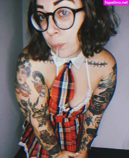 Stepstool Sarah OnlyFans Thumbnail #JPlaZvXJUN