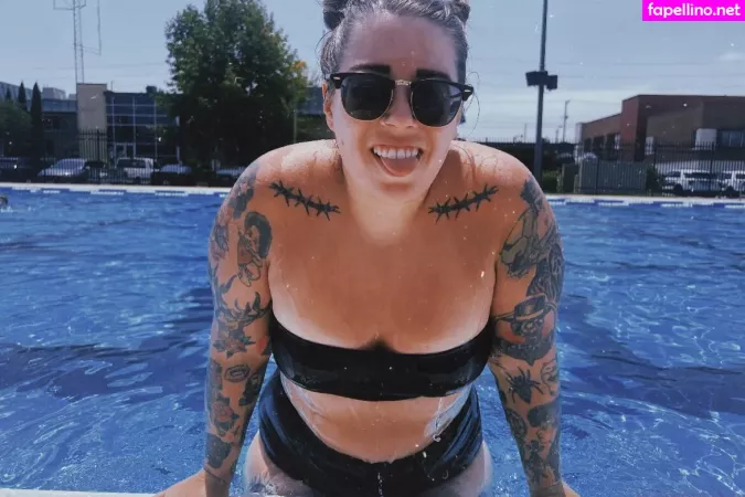 Stepstool Sarah OnlyFans Thumbnail #Kk7rHu6wn3