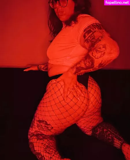 Stepstool Sarah OnlyFans Thumbnail #OAVv5KZD1s